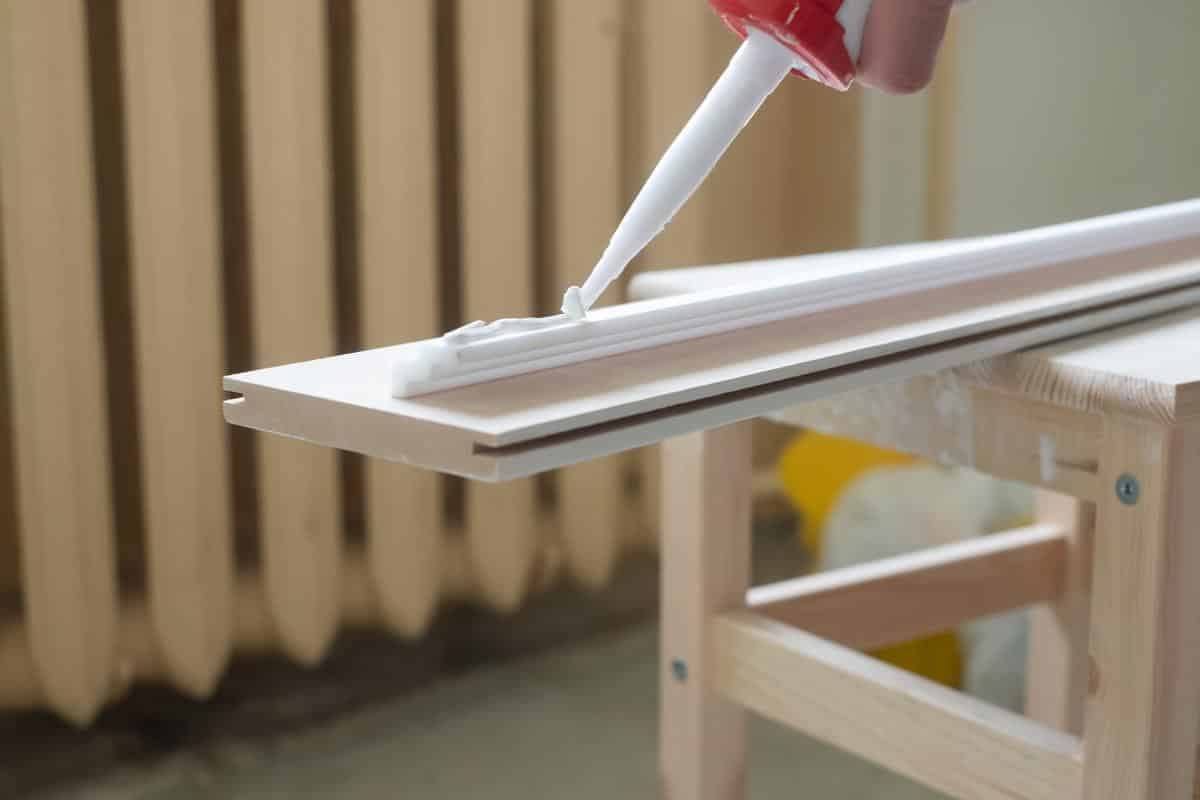 enlever colle sur pvc​